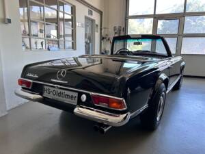 Image 4/36 of Mercedes-Benz 280 SL (1970)