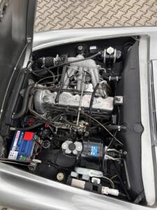 Image 6/36 of Mercedes-Benz 280 SL (1968)