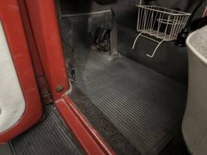 Image 19/30 of Volkswagen Escarabajo 1300 (1966)
