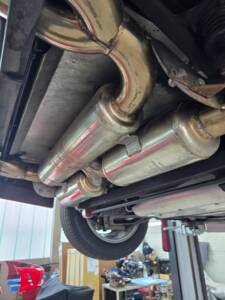 Image 22/33 of Ferrari Mondial 3.2 (1986)