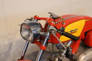 Image 19/27 of Aermacchi Ala Verde (1962)