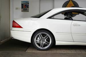 Bild 40/43 von Mercedes-Benz CL 65 AMG (2005)