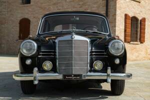 Imagen 3/50 de Mercedes-Benz 190 (1955)