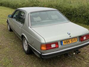 Bild 4/8 von BMW 728i (1983)
