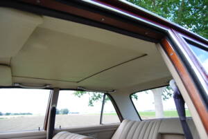 Image 45/58 of Mercedes-Benz 280 SE (1968)