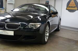 Bild 8/34 von BMW M6 (2008)