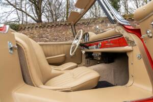 Image 40/50 de Mercedes-Benz 300 SL Roadster (1962)