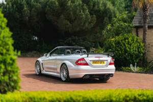 Immagine 6/28 di Mercedes-Benz CLK DTM AMG (2006)