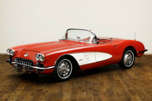 Image 1/24 of Chevrolet Corvette (1959)