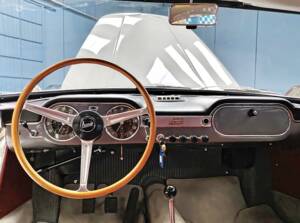 Afbeelding 36/55 van Lancia Flaminia GT 2.5 3C Touring (1963)