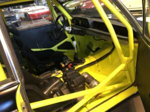Image 13/25 de BMW 2002 (1971)