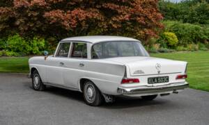 Image 3/35 of Mercedes-Benz 190 c (1965)