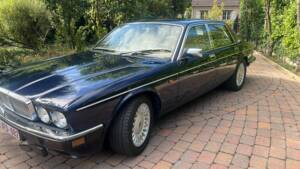 Image 1/8 of Daimler XJ 6 4.0 (1992)
