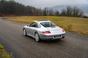Bild 8/16 von Porsche 911 Carrera 4 (1999)