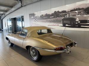 Image 11/18 de Jaguar Type E 4.2 (1967)
