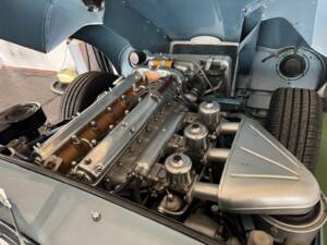 Bild 28/41 von Jaguar E-Type 4.2 (1965)