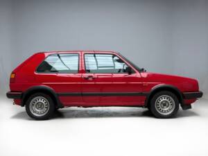Bild 6/26 von Volkswagen Golf II 1.6 (1990)
