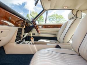 Bild 48/70 von Aston Martin V8 EFi (1988)
