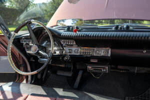 Afbeelding 58/84 van Chrysler New Yorker 2-Door Hardtop (1961)