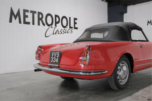 Image 5/21 of Alfa Romeo 2000 Spider (1960)
