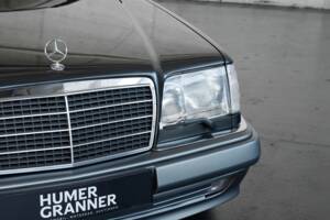 Bild 22/50 von Mercedes-Benz E 500 (1993)