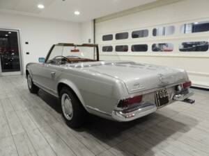 Image 3/15 de Mercedes-Benz 230 SL (1966)