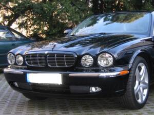 Image 1/4 de Jaguar XJ 3.0 (2005)