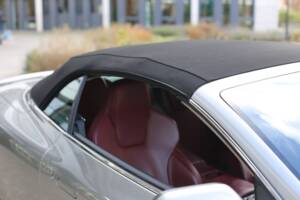 Bild 36/47 von Aston Martin DB 9 Volante (2006)