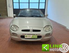 Image 2/10 of MG F 1.8i (1998)