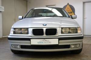 Imagen 4/32 de BMW 323ti Compact (1998)