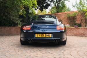 Bild 26/50 von Porsche 911 Carrera S (2005)