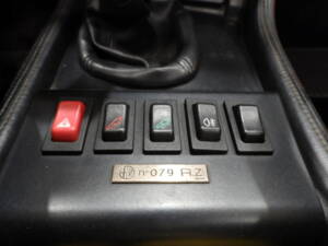 Bild 25/51 von Alfa Romeo RZ (1995)