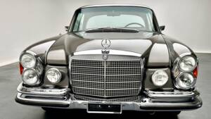 Image 4/13 de Mercedes-Benz 280 SE (1970)