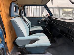 Image 11/43 of Volkswagen T3 Westfalia 1.6 TD (1986)