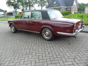 Image 12/20 of Rolls-Royce Silver Shadow I (1975)