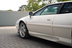 Image 48/50 of Lotus Esprit S4 (1994)