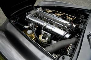 Imagen 40/50 de Aston Martin DB 6 Vantage Volante (1969)