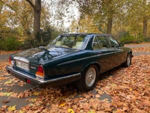 Bild 32/50 von Daimler Double Six (1992)