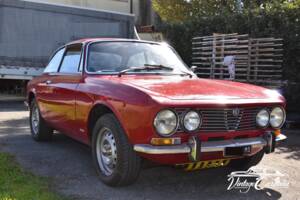 Image 1/42 de Alfa Romeo 2000 GTV (1971)