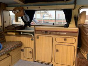 Immagine 17/19 di Volkswagen T3 Westfalia 2.0 (1980)