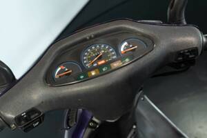 Image 12/21 de Aprilia SR 50 (1996)