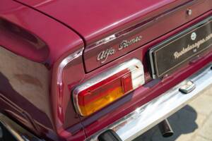 Immagine 9/50 di Alfa Romeo Giulia Nuova Super 1300 (1974)