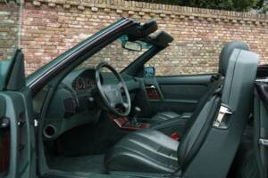 Image 3/50 of Mercedes-Benz 300 SL-24 (1992)