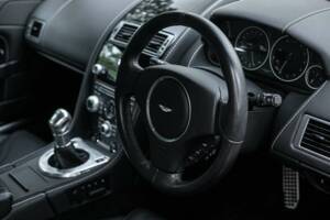 Imagen 11/46 de Aston Martin V12 Zagato (2011)