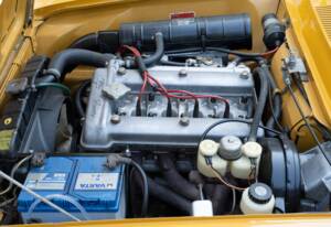 Image 4/5 de Alfa Romeo Giulia 1600 GT Junior (1972)