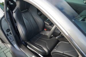 Immagine 13/50 di Aston Martin V12 Vantage (2012)