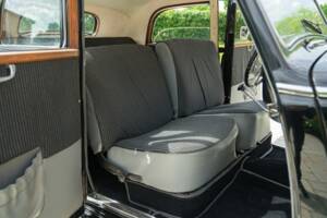 Image 33/50 of Mercedes-Benz 170 S (1952)