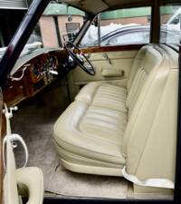 Image 34/50 of Rolls-Royce Phantom V James Young (1964)