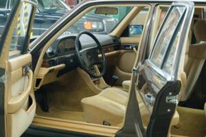 Bild 50/50 von Mercedes-Benz 280 SEL (1983)