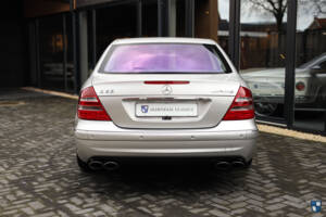 Image 6/84 of Mercedes-Benz E 55 AMG (2002)